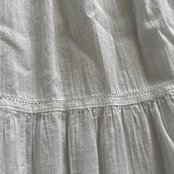 Uniqlo White Tiered Sheer Skirt • Large - Picture 3 of 5